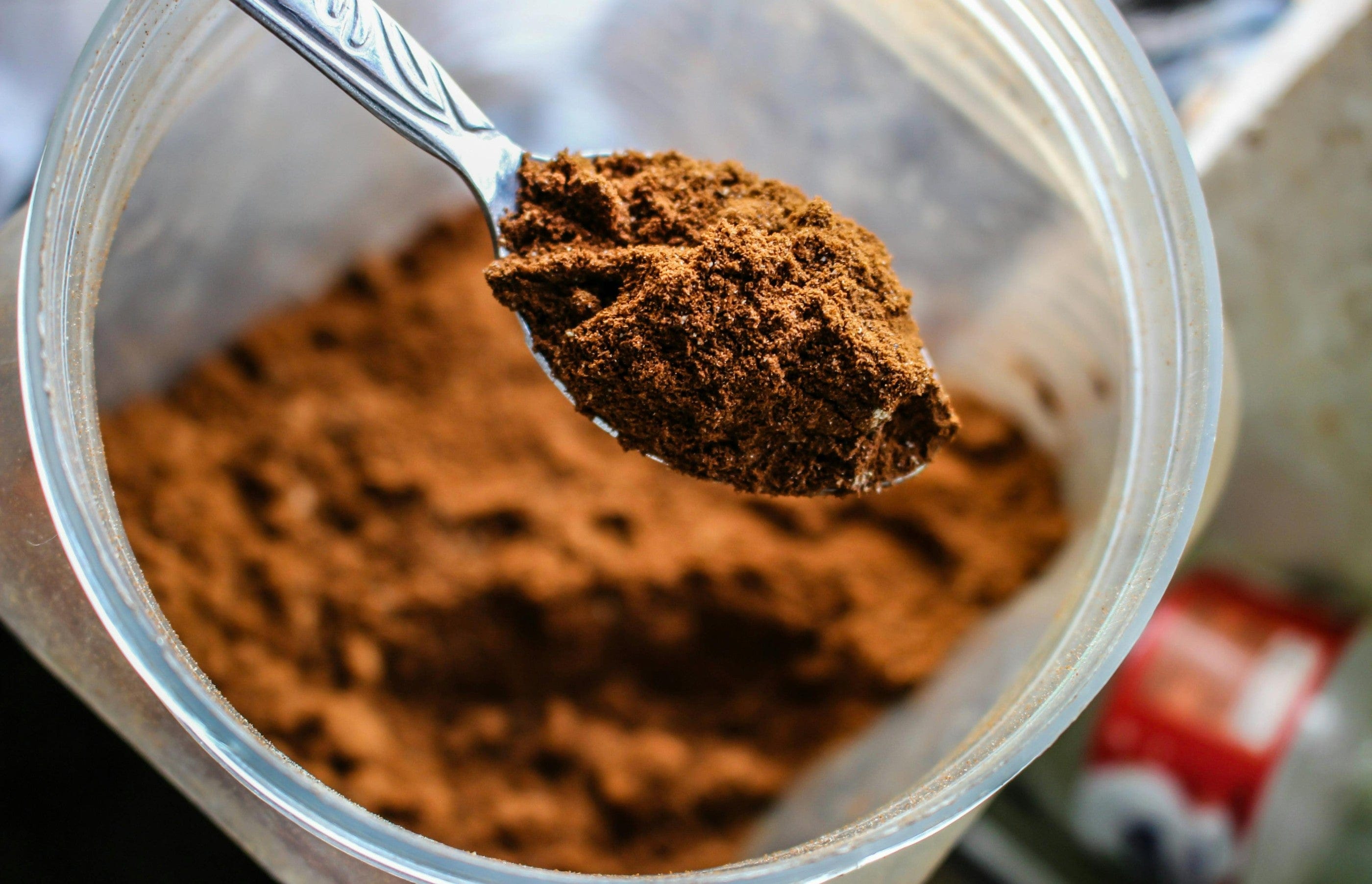 what is the difference between casein protein and whey protein